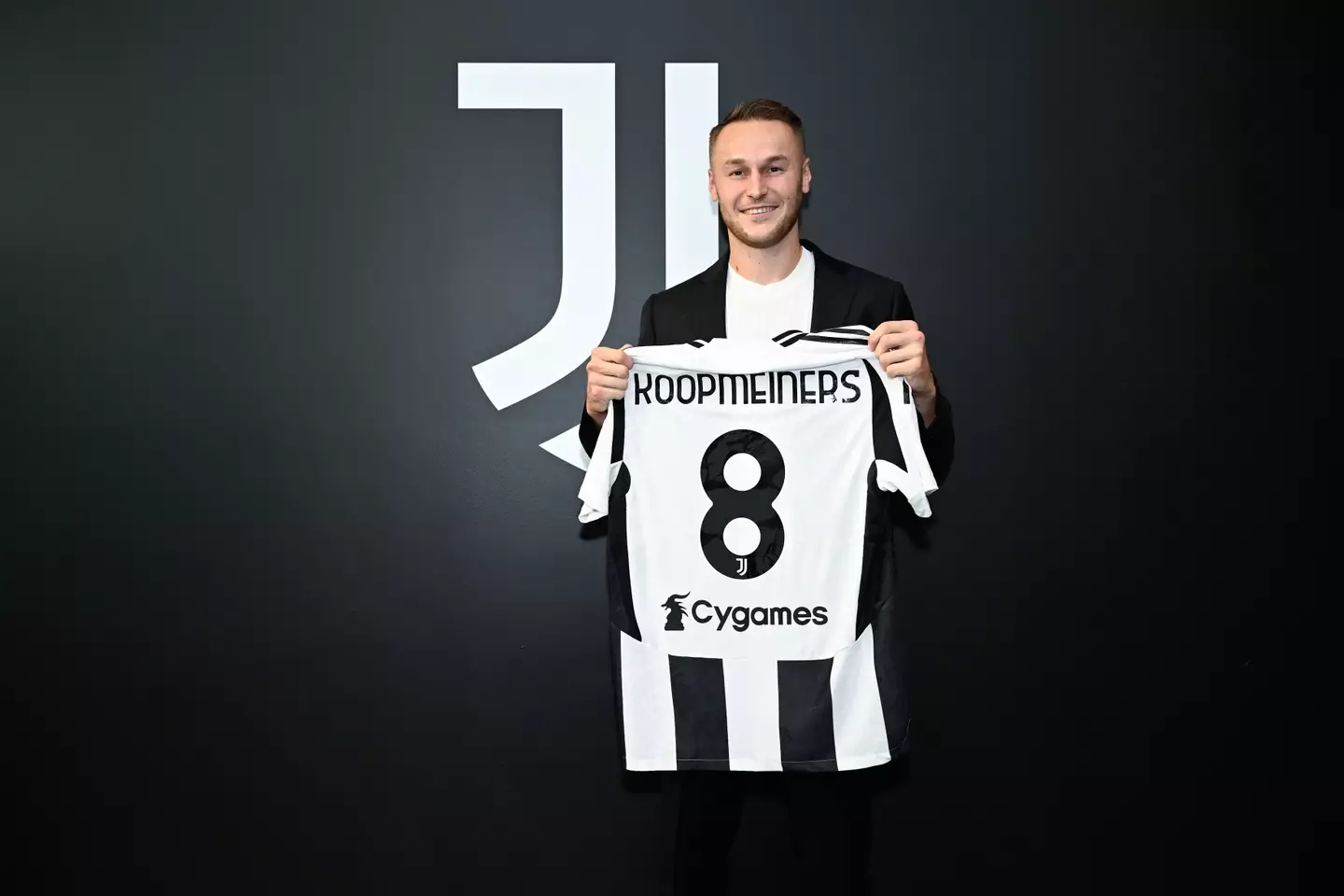 Koopmeiners has joined Juventus. (
